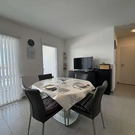 Appt 2 Pièces - 2 Couchages - Lr140-401 La Rochelle (Charente-Maritime)
